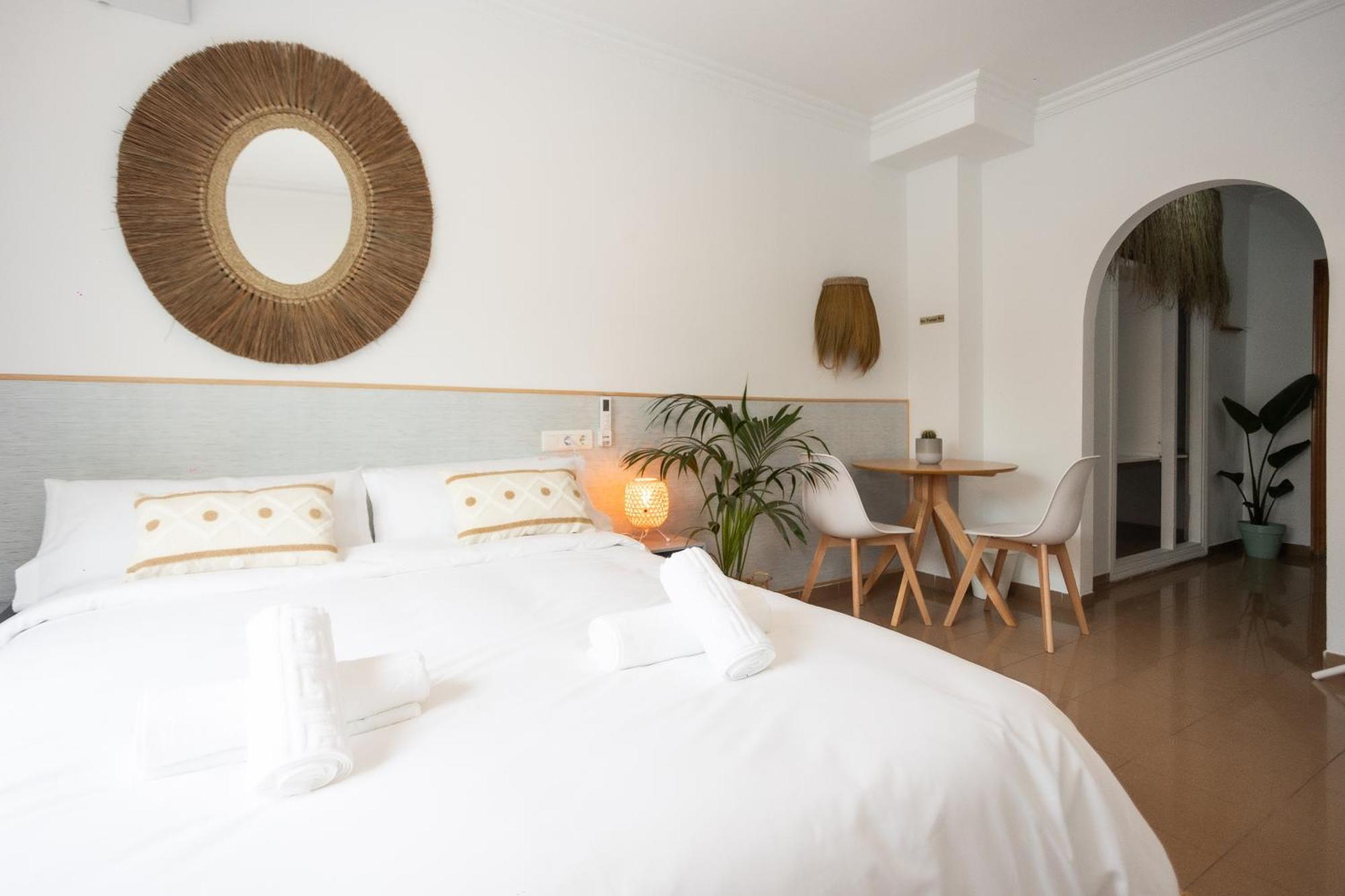 Naim * Nerja