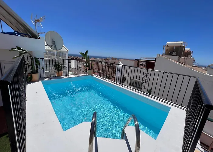 Naim Guest House Nerja